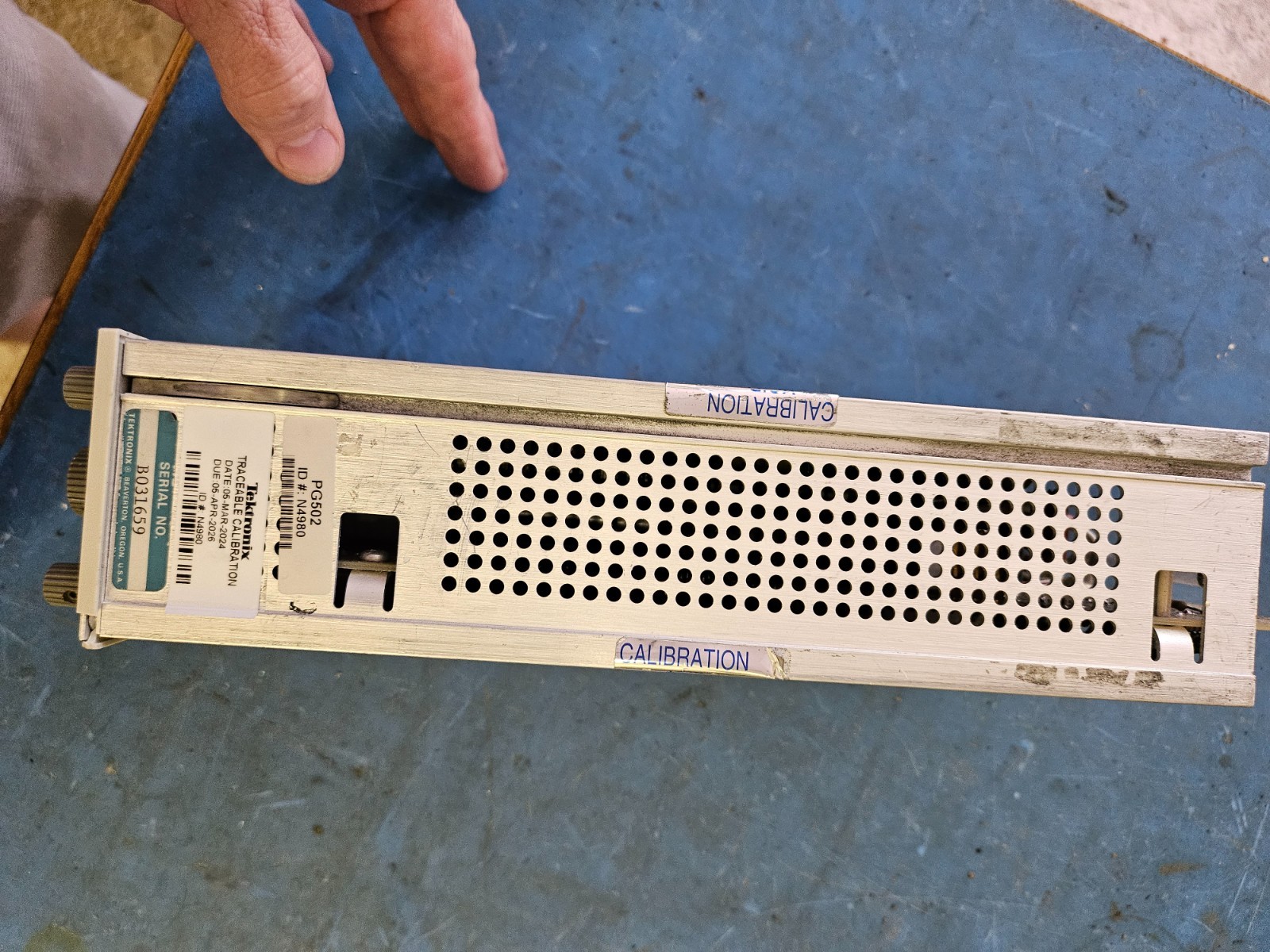 Tektronix PG-502 Pulse Generator – Has output, needs some work, sold AS-IS