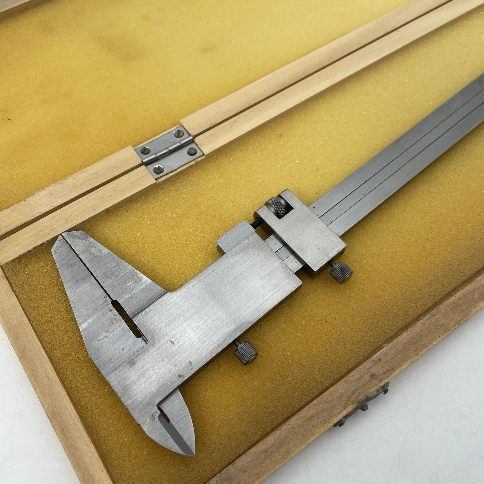 Stainless Vernier Aerospace Caliper 0-300mm 0-12in Wood Case Precision Measuring