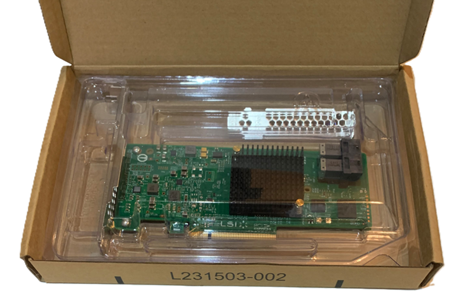 LSI Broadcom SAS 9300-8i 8-port 12Gb/s SATA+SAS PCI-E 3.0 Host Bus Adapter