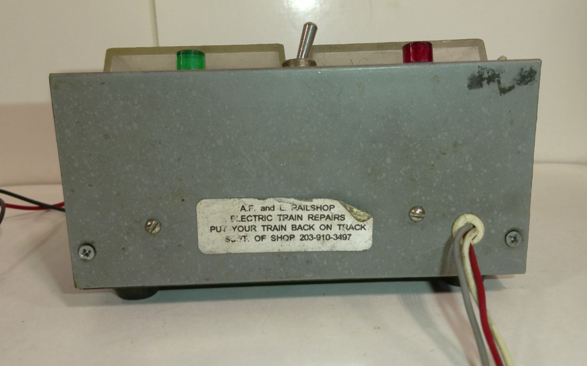 Vintage Unbranded AC/DC Voltmeter Made In Taiwan-Untested