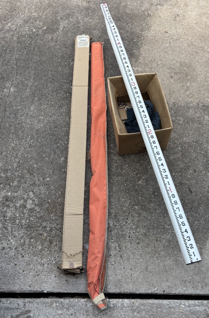Frontier Precision Surveyors SVR Rectangular-Oval 25ft. Leveling Rod Feet/10ths
