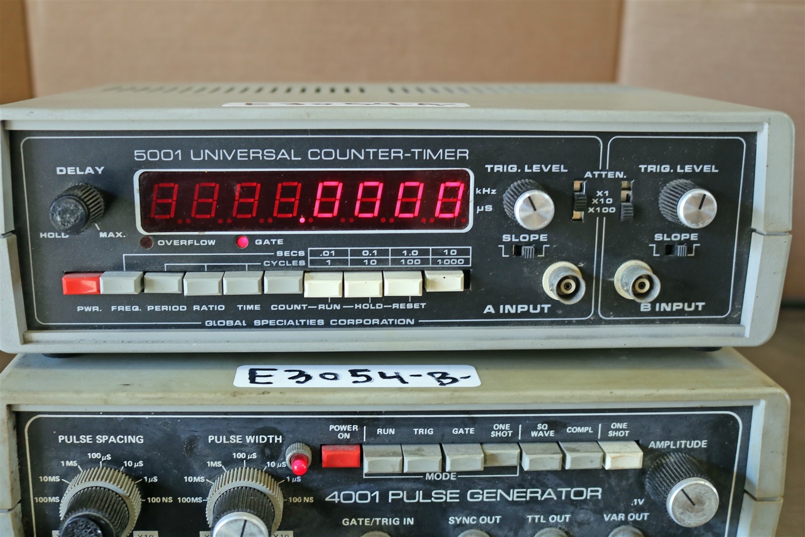 4001 Pulse Generator & 5001 Universal Counter Timer, Global Specialites – E3054