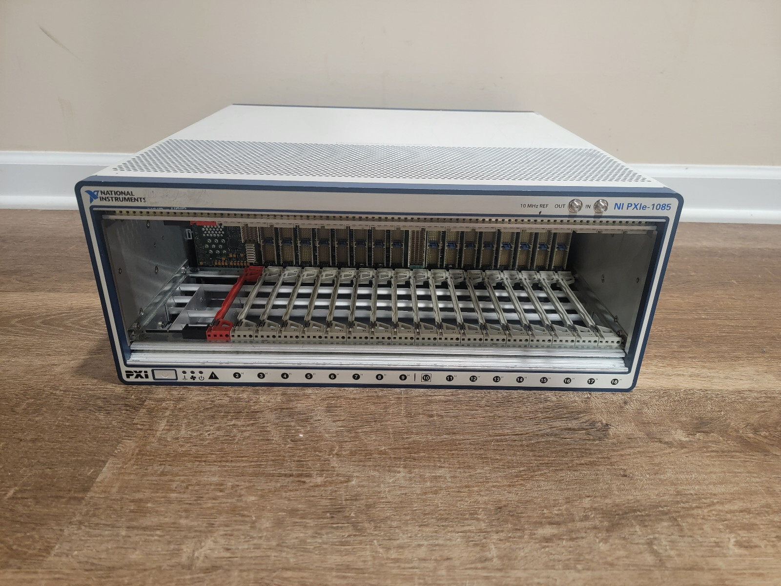 National Instruments NI PXIe-1085 PXIe, 18-Slot Up to 12 GB/s PXI Chassis