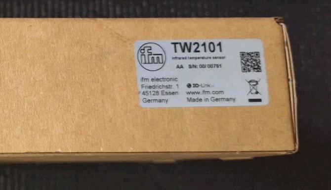 1PC NEW IFM TW2101 infrared temperature sensor Fast delivery One year warranty
