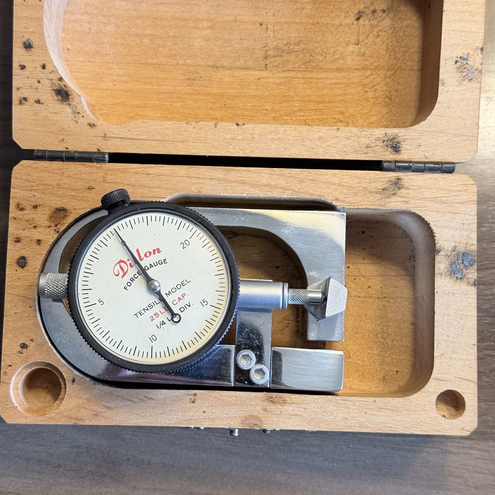 Dillon Force Gauge Tensile Model 25lb Capacity 1/4lb Divisions