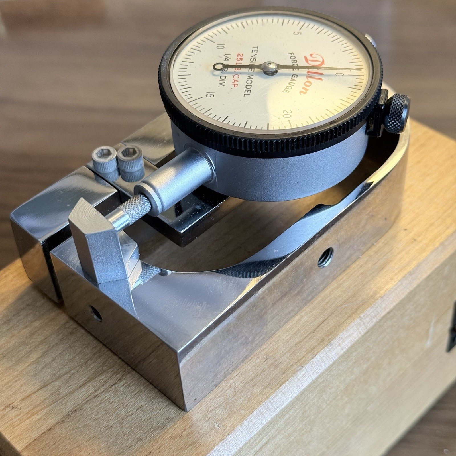 Dillon Force Gauge Tensile Model 25lb Capacity 1/4lb Divisions