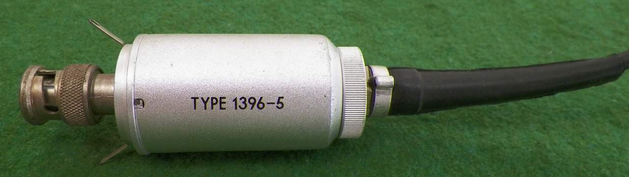 100 MHz ; 1:10 ratio ; Type : 1396-5 ; EMG (Hungary) Measuring Head_[=T=]