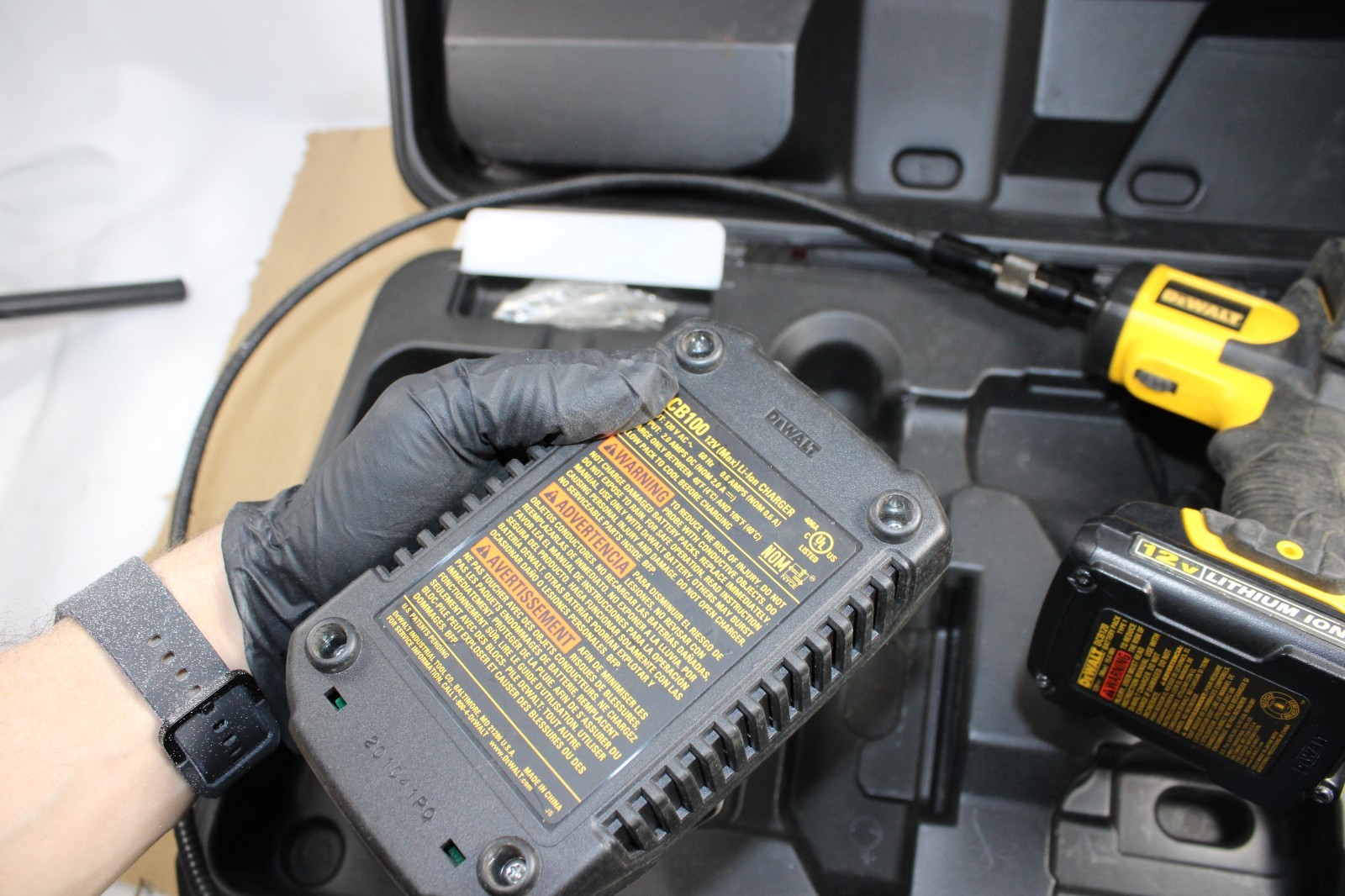 DeWalt 12v Max Cordless Inspection Camera DCT411 with case Parts Or Repair 10E