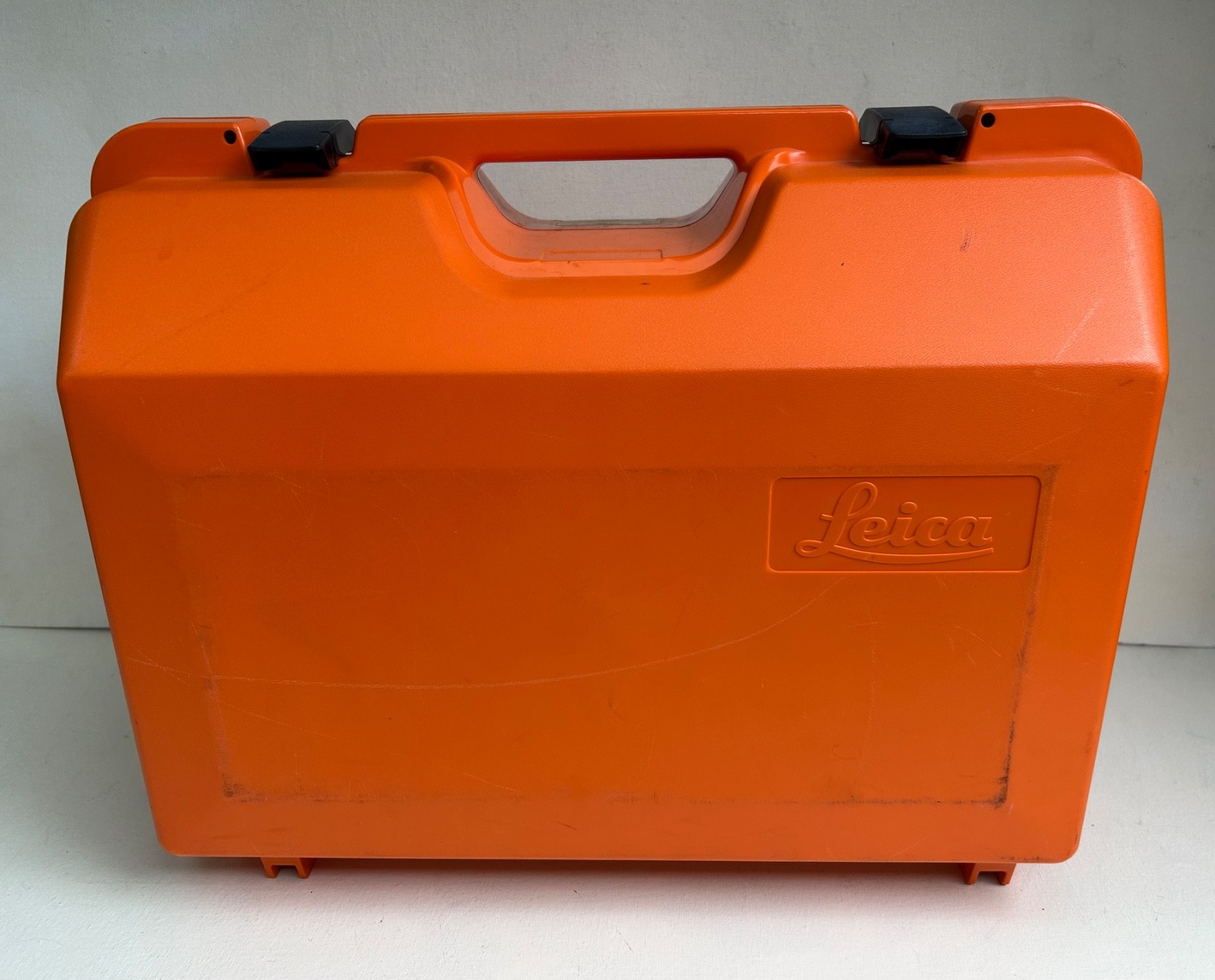 Vtg LEICA WILD GPS With Case ( SR261 -CR233 – GDF – GEB70 – AT201 more) Case (6)