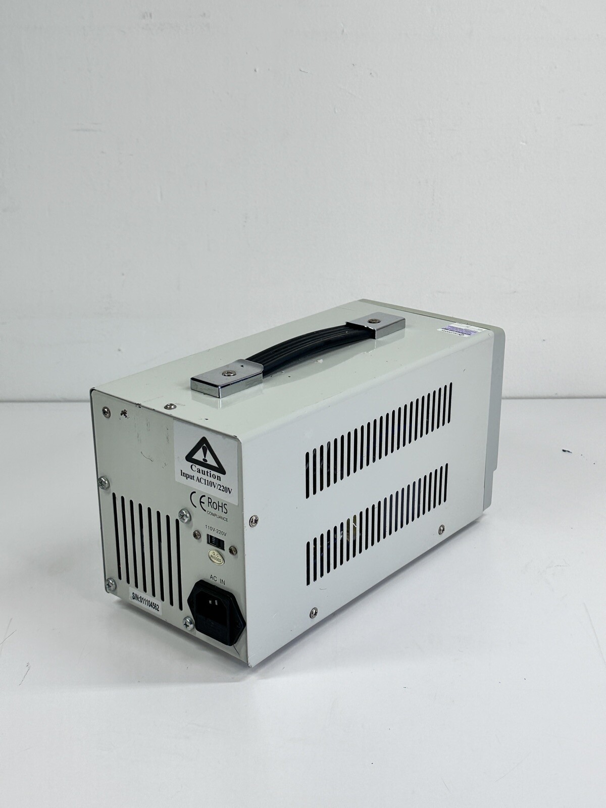 GW Instek Model: GPS-1850D DC Power Supply. 0 – 18V 0 – 5A