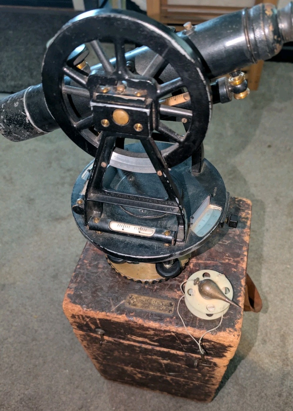 W.L. & E. Gurley Surveyor Transit .96ft Engineering Wood Box Vintage PLZ READ!