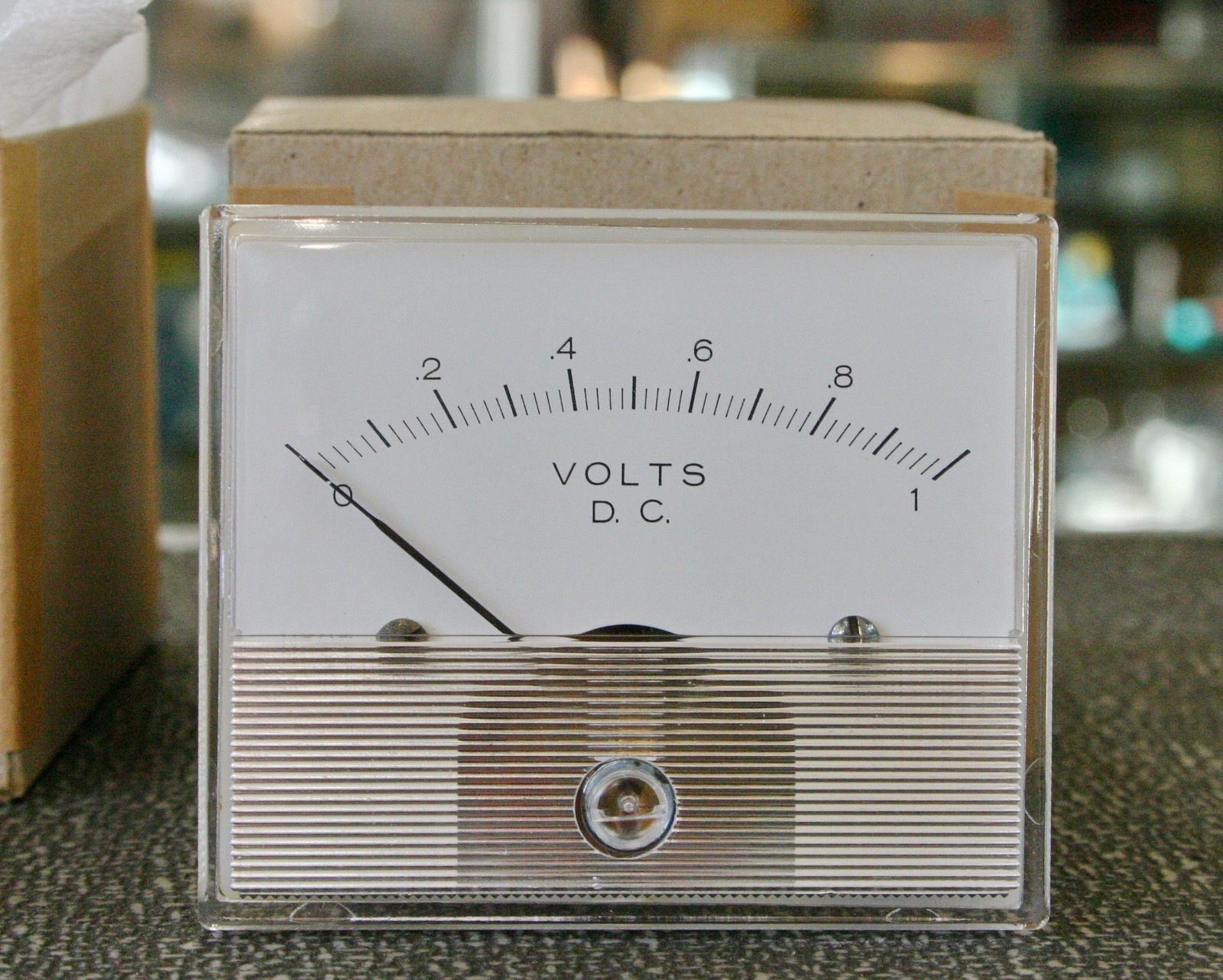 Hoyt Elect Inst 2025 0-1 Volt DC 2-3/4″ Panel Meter D813619T3 NOS US Seller!