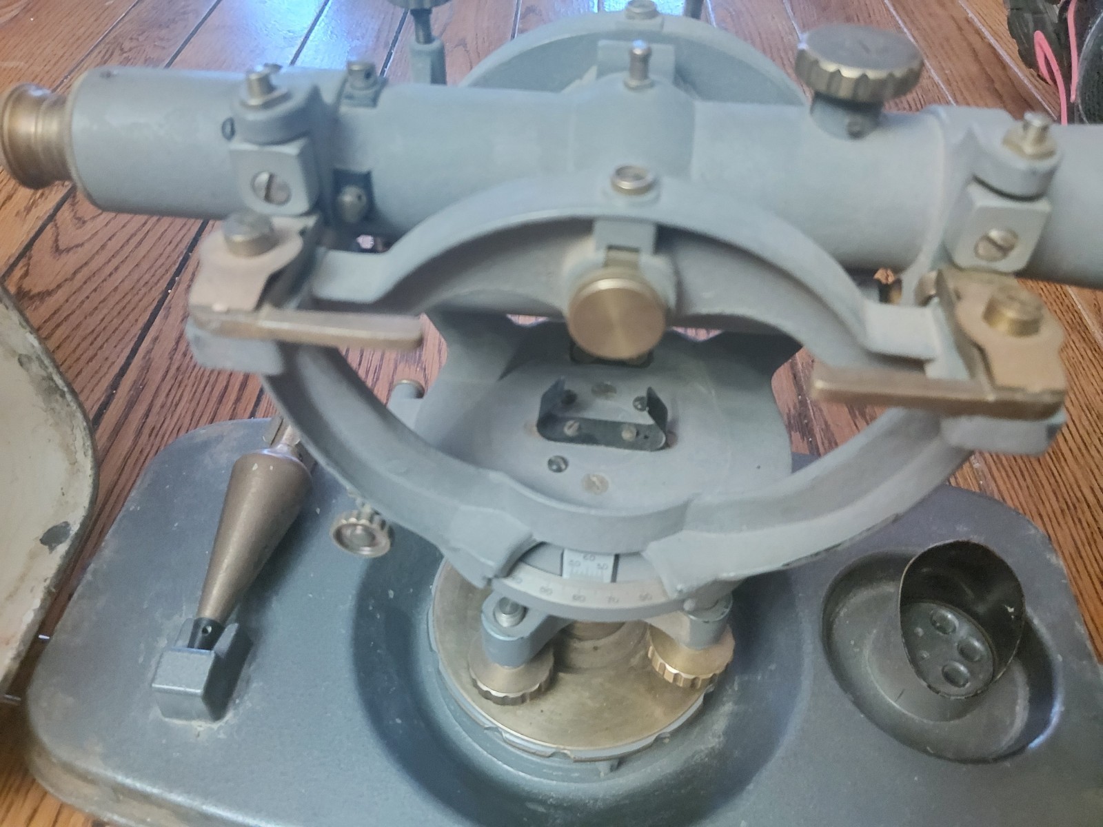 1960s VINTAGE DAVID WHITE INSTRUMENTS LAND SURVEYOR TRANSIT KIT w/ CASE