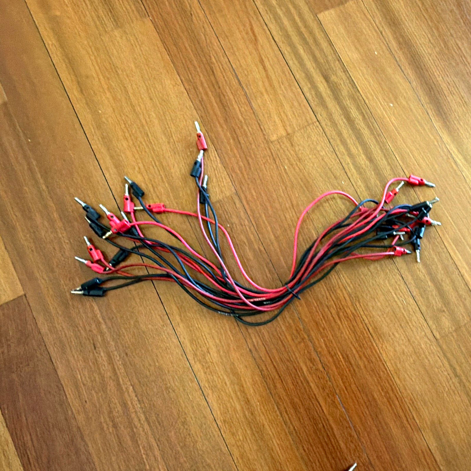 Pomona Red/Black 4mm Banana Plug Set 12 6in an 16 18in 4 48 in