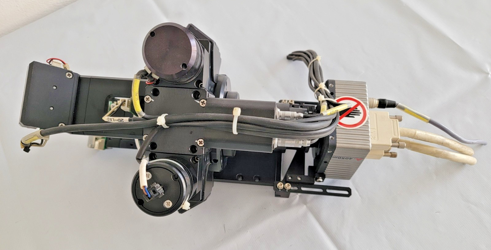 Adimec A4050m/21С Industrial Camera Inspection + camera lens 23.5um-7.0