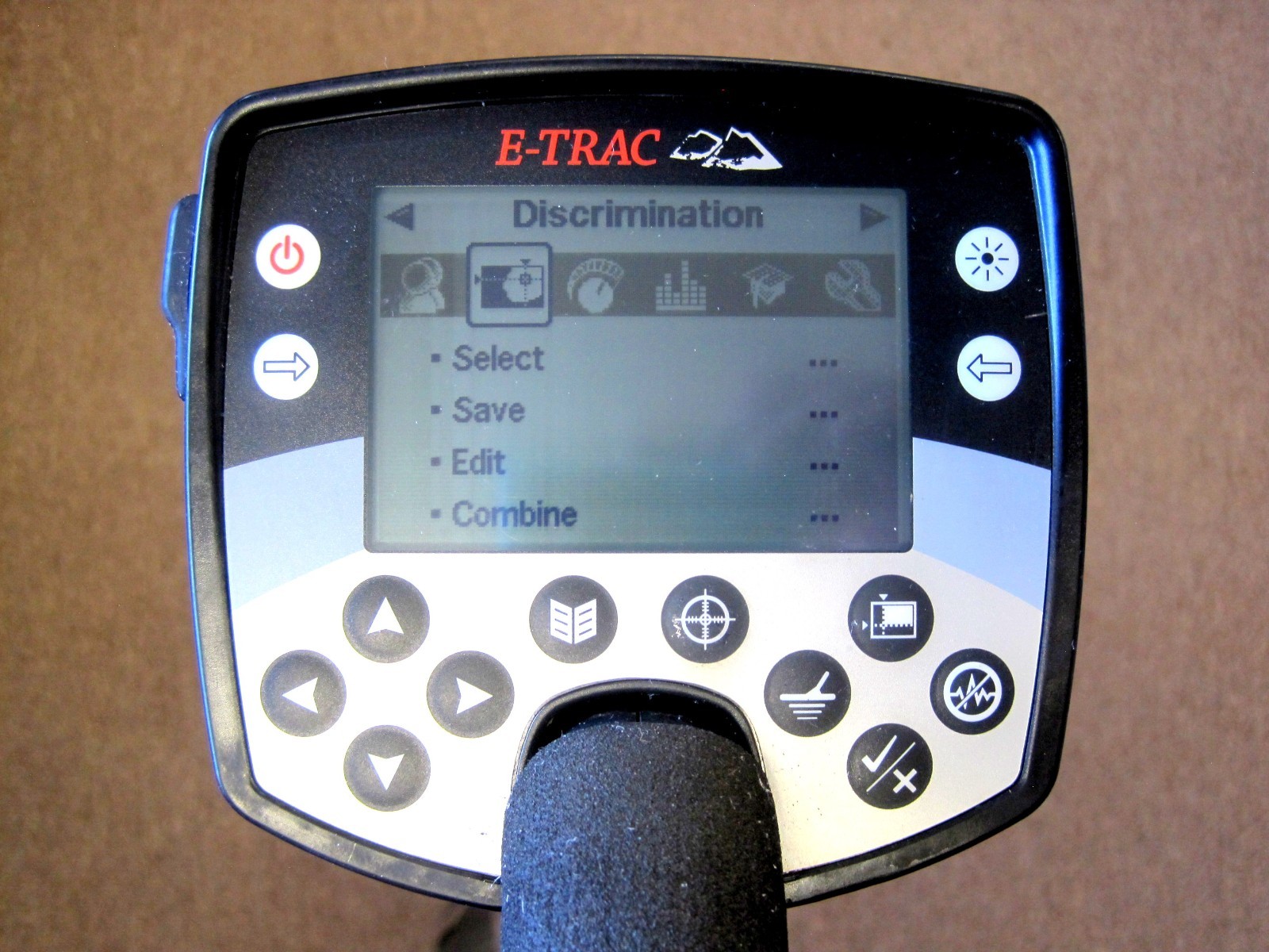 Beautiful 2011 Minelab E-Trac Multi Frequency Please Read Seller’s Description