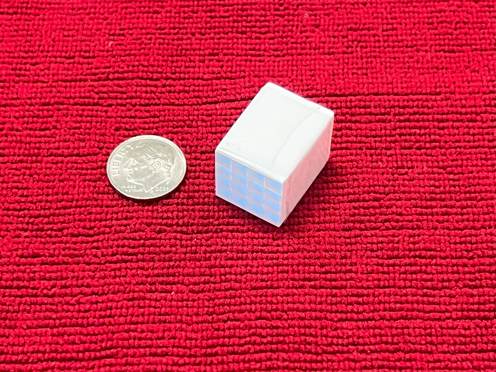 LYSO 4X4 Crystal Pixel Array (16 pieces) Hi-Energy Gamma Radiation Scintillator