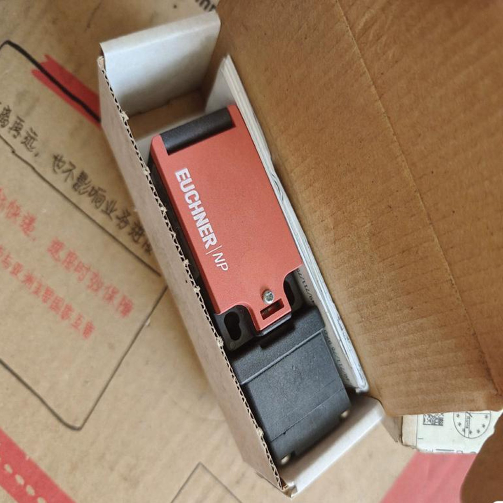 NEW EUCHNER 1PCS NP1-628AS-M Security Door lock 083688 ONE Year Warranty