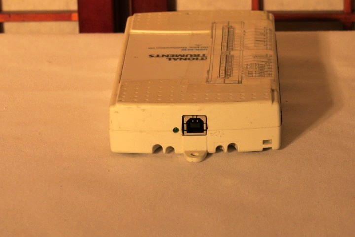NATIONAL INSTRUMENTS NI USB-6210 MULTIFUNCTION INPUT/OUTPUT DEVICE