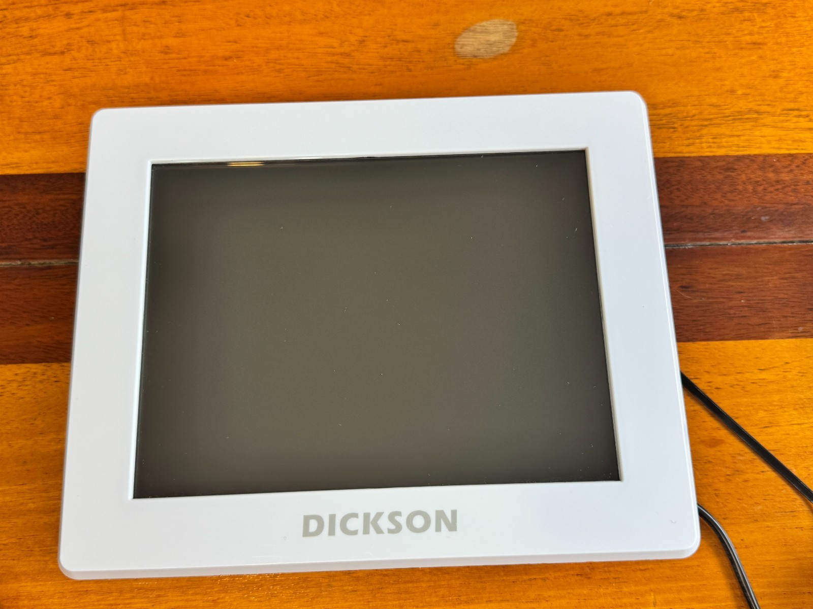 DICKSON ONE TOUCHSCREEN DATA LOGGER FOR TEMPERATURE AND HUMIDITY