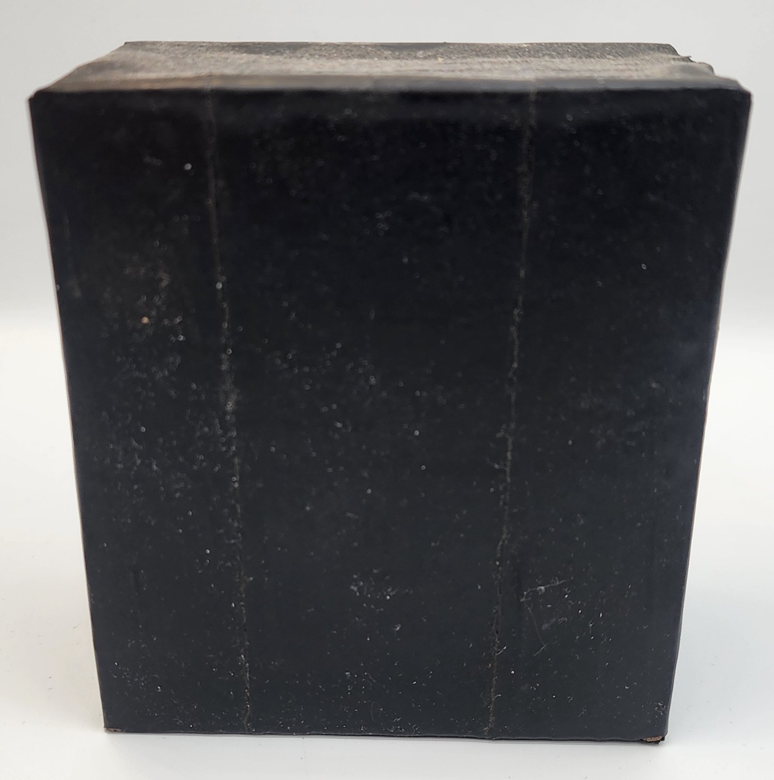 UNBRANDED ANALOG AMMETER MOUNTED IN BOX. (UNTESTED)
