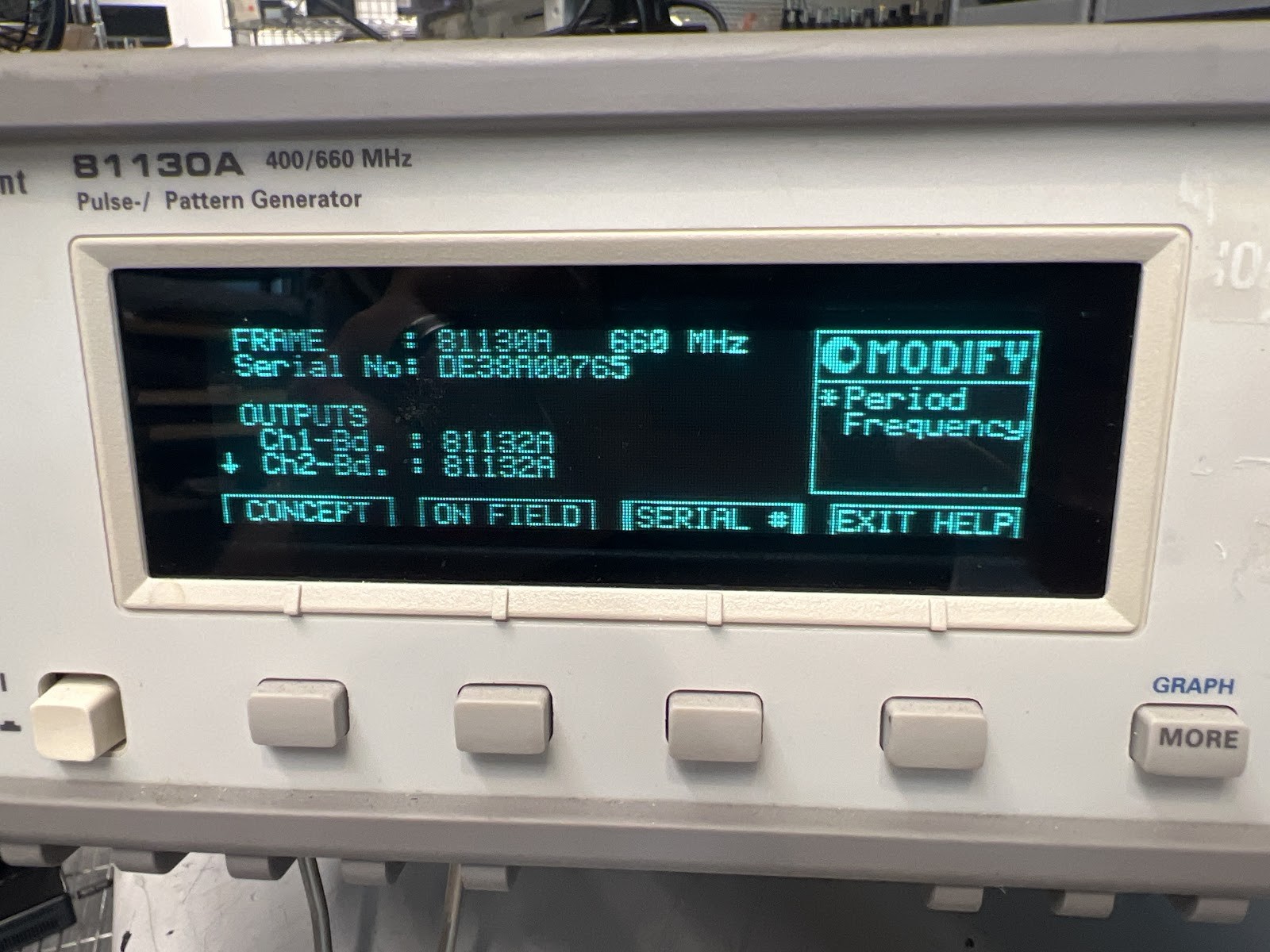 Agilent 81130A 400/660 MHz Pulse/Pattern Generator With 2x 81132A Output Cards