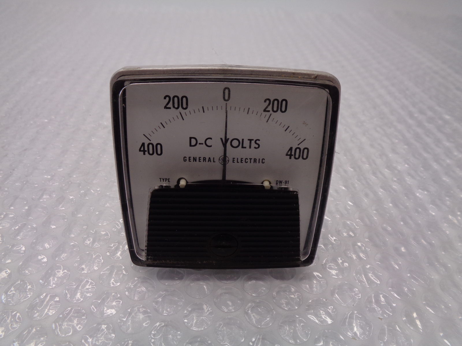 GENERAL ELECTRIC DW-91 50-152112GSGS2KDC PANEL METER 400-0-40DCV NSNP