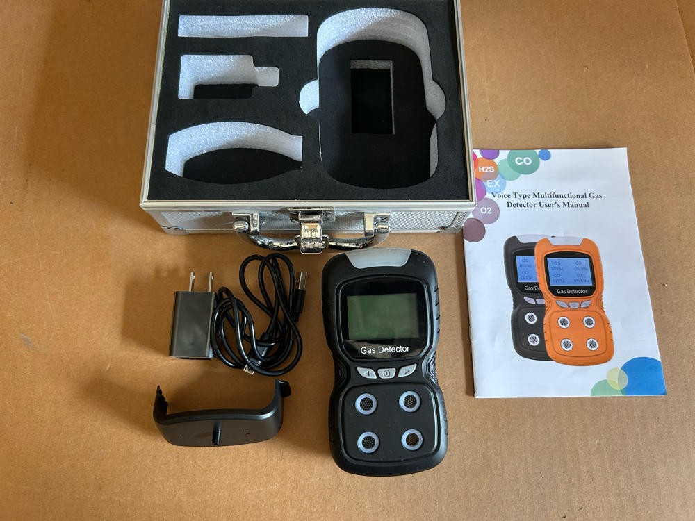 Voice Type PLT840 Orange Multifunctional Gas Detector