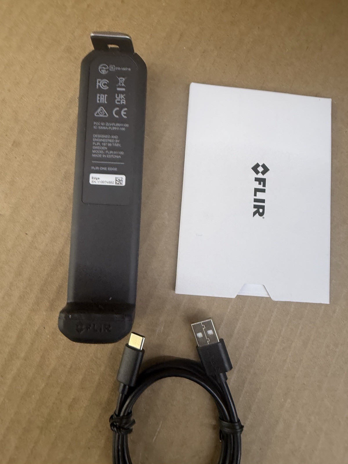 FLIR ONE EDGE SERIES : iOS® & ANDROID THERMAL CAMERA NEW NO BOX