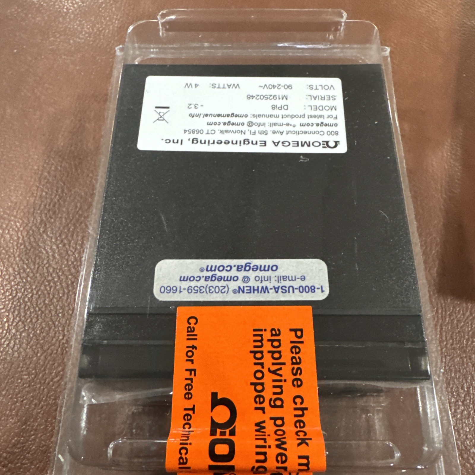 OMEGA DPi8 Temperature and Process Meter Monitor 90-240V 4W Limit Alarm