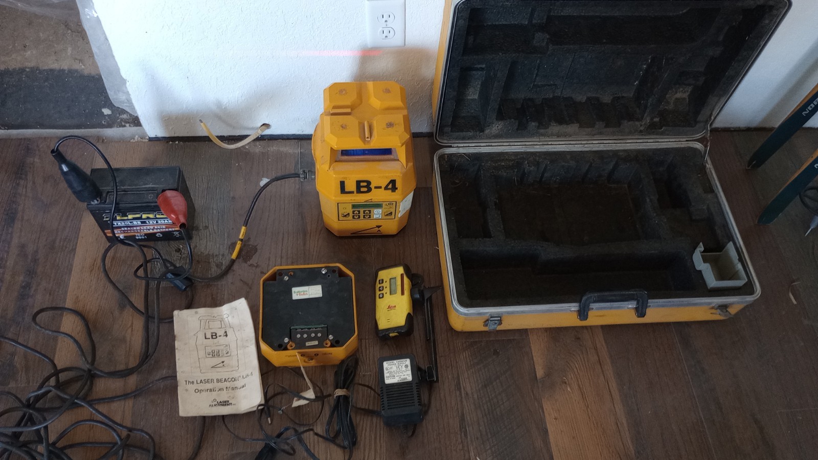 LASER ALIGNMENT LB-4 ROTARY DUAL SLOPE LASER LEVEL,TRANSIT,GRADE,TOPCON,SPECTRA