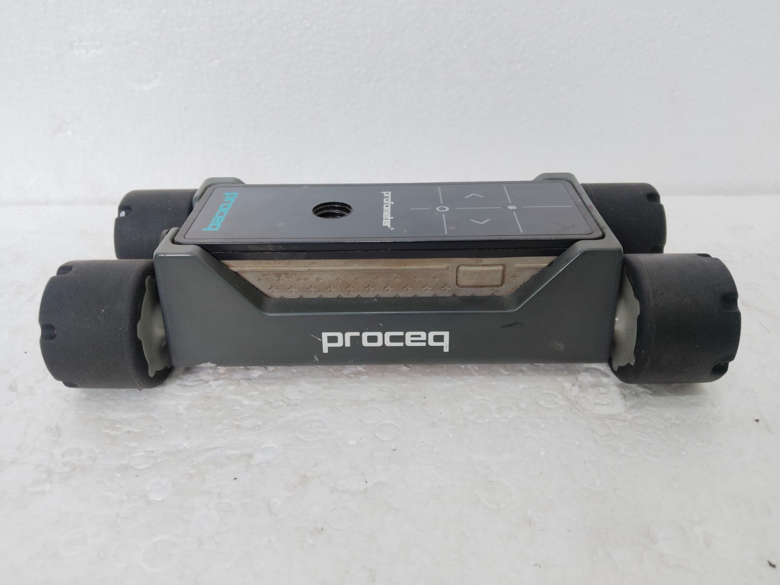 Proceq Profometer PM-6 Concrete Rebar Cover Meter Touchscreen Kit w/ Probe
