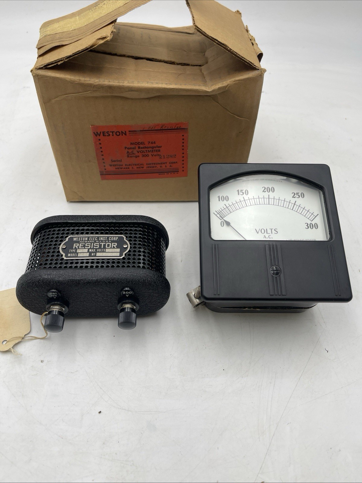 Antique Weston Model 744 Panel Rectangular A-C Voltmeter Range 300 Volts-21282!!