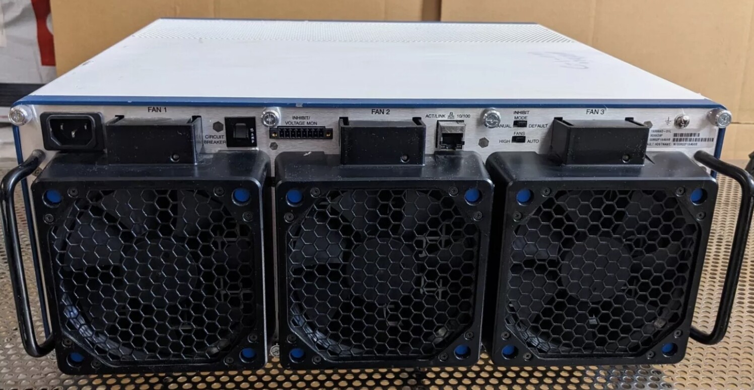 USED National Instruments NI PXIe-1085 PXIe, 18-Slot Up to 12 GB/s PXI Chassis