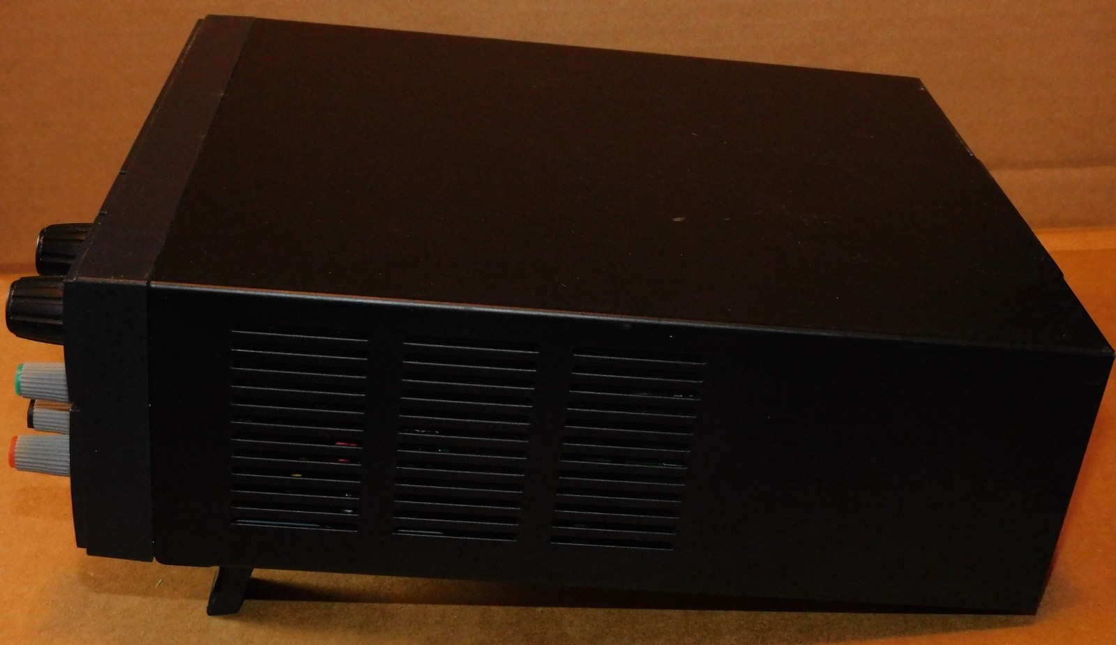 B&K 9103 42V / 20A / 320W Multi Range Range DC Power Supply