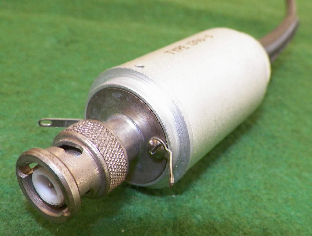 100 MHz ; 1:10 ratio ; Type : 1396-5 ; EMG (Hungary) Measuring Head_[=T=]