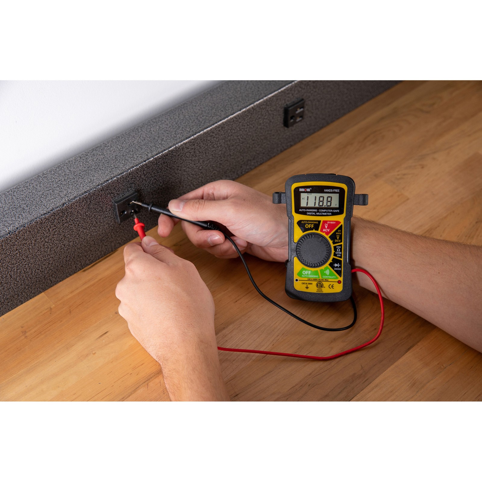 Innova Digital Multimeter, Model# 3300
