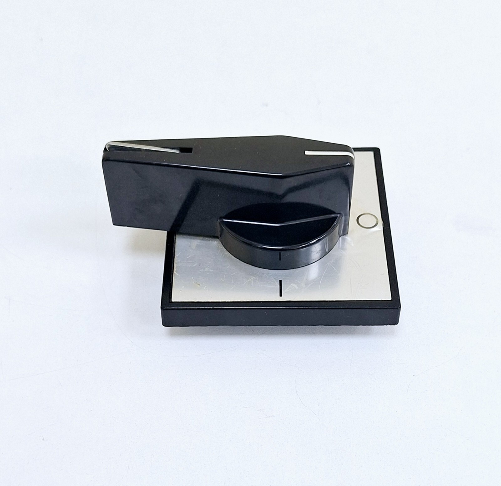 Siemens 8UC4 / 204-0LB01 MCC Type Handle Mechanism