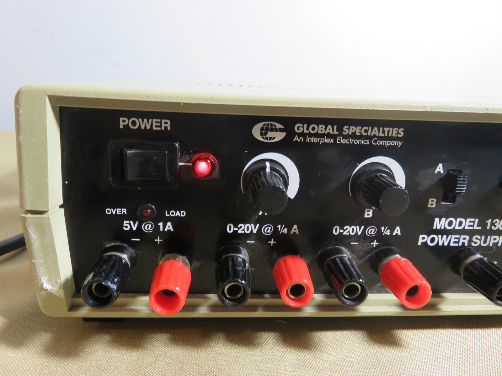 Global Specialities Model: 1300 Power Supply 5V@1A 0-20V@1/4A