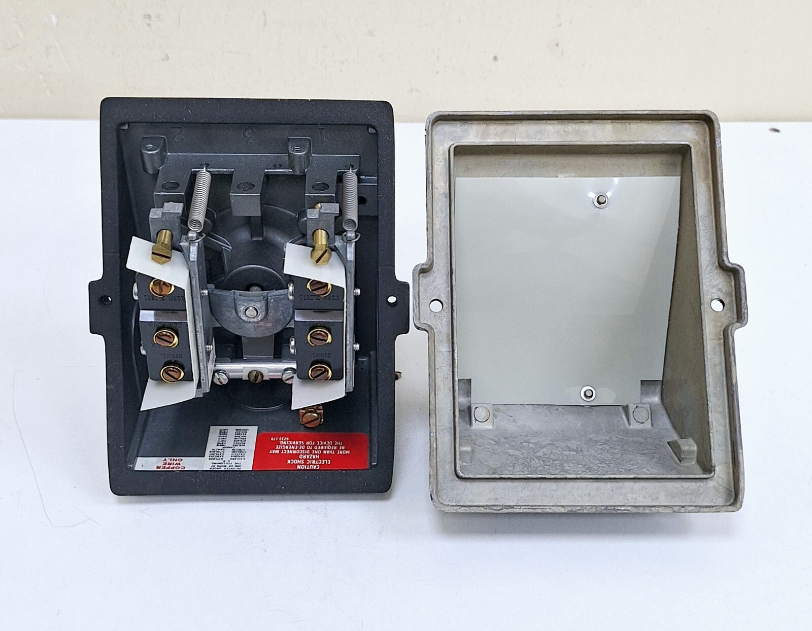 United Electric C402 / 120 Pressure Switch C402-120