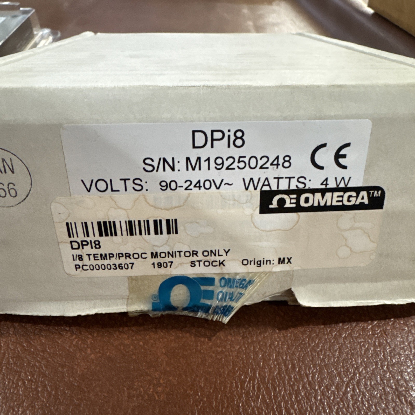 OMEGA DPi8 Temperature and Process Meter Monitor 90-240V 4W Limit Alarm