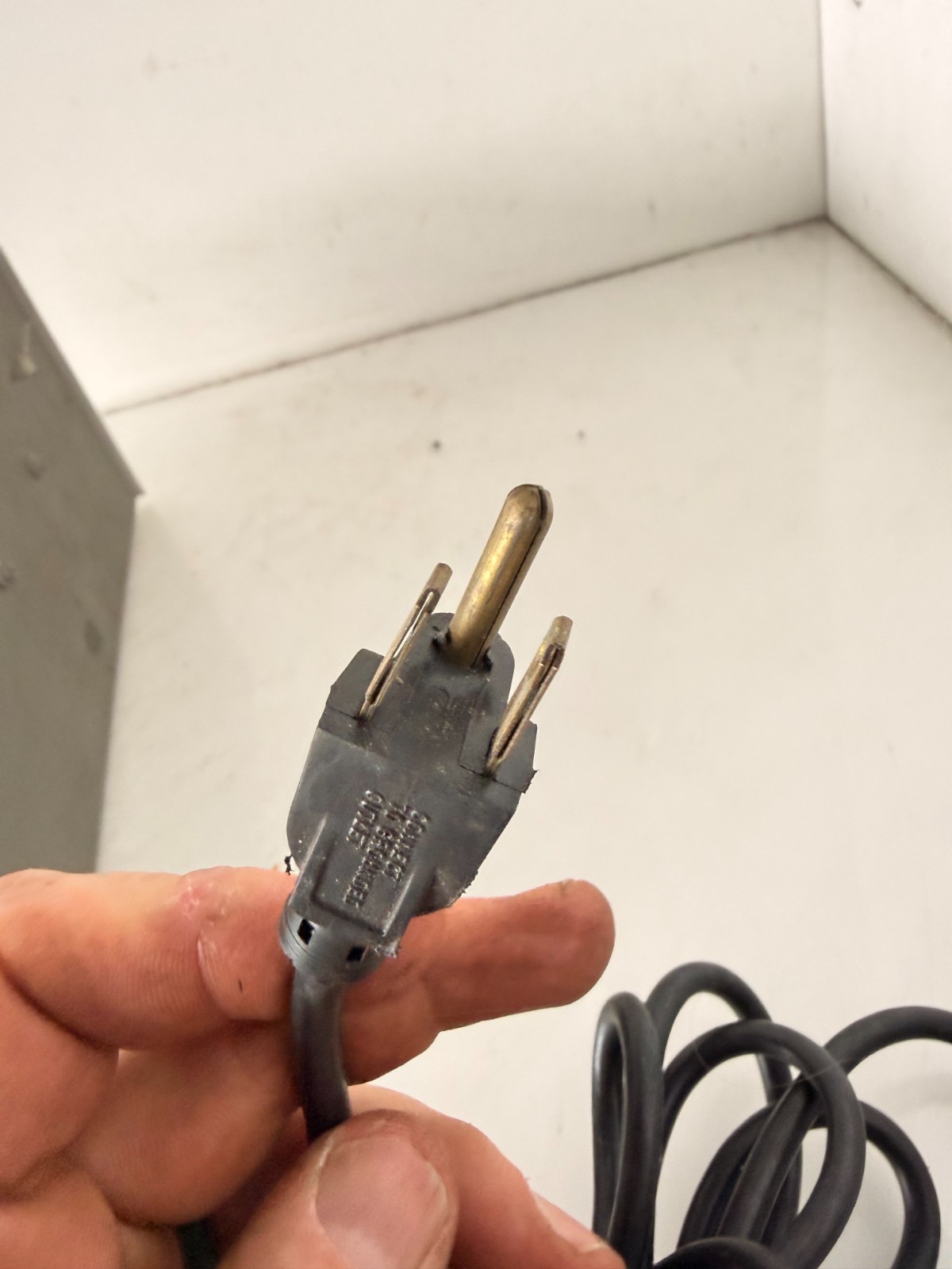 Hewlett-Packard 6111A DC Power Supply, 0-20V, 0-1A (30)