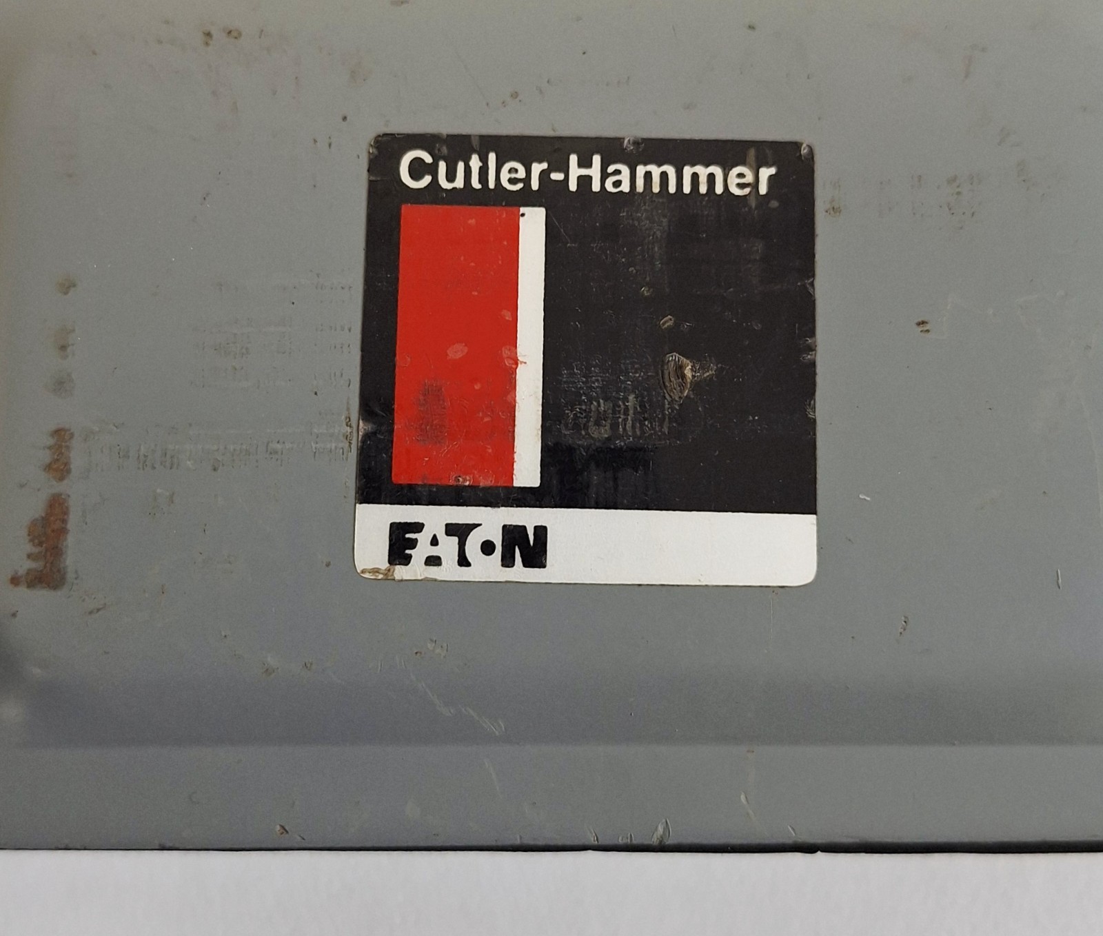 Cutler-Hammer 10316ED17 Roller Plunger S.P.D.T Limit Switch 600V
