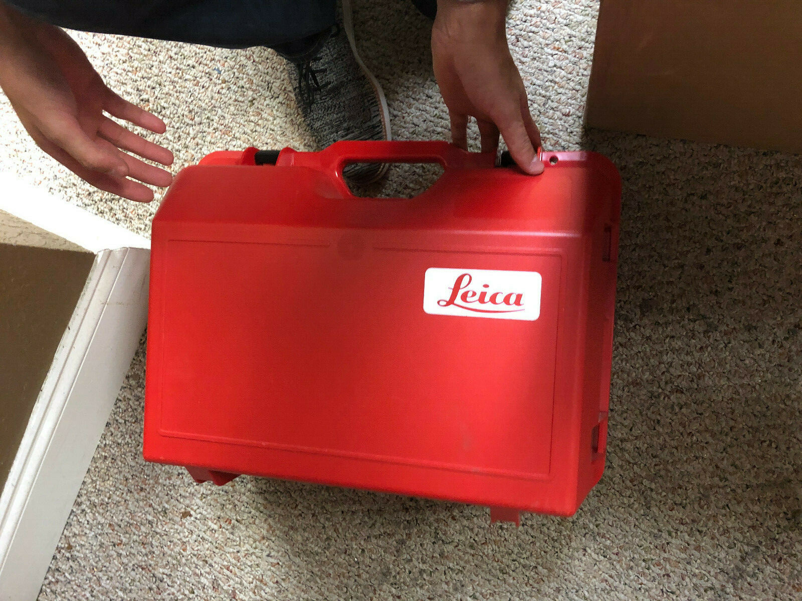 BRAND NEW LEICA TS09 R400 3″ TOTAL STATION FOR SURVEYING ONE YEAR WARRANTY
