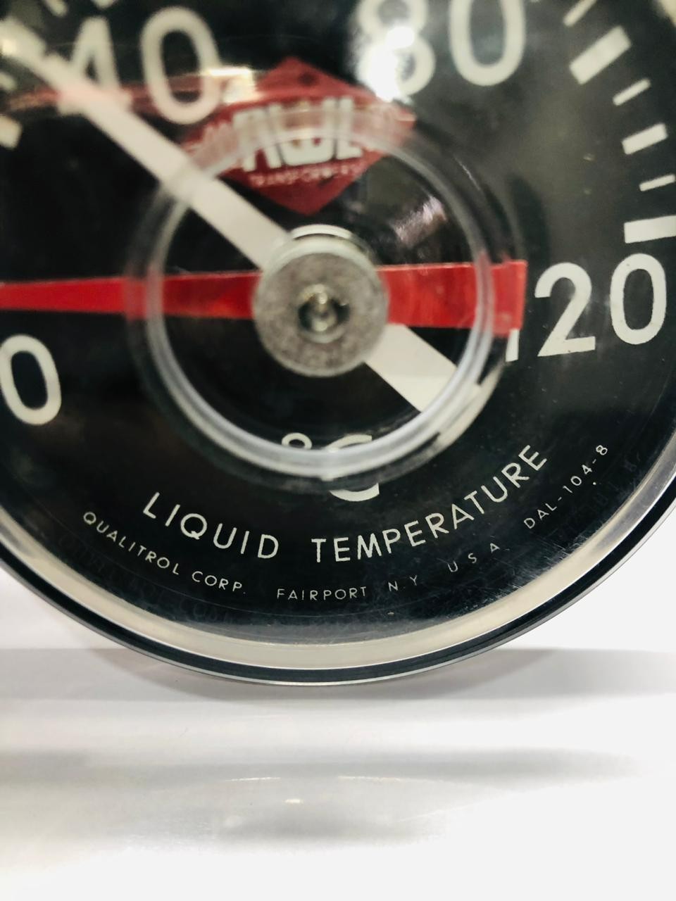 QUALITROL CORP DAL-104-8 0-120 *C LIQUID TEMPERATURE GUAGE FREE FAST SHIP