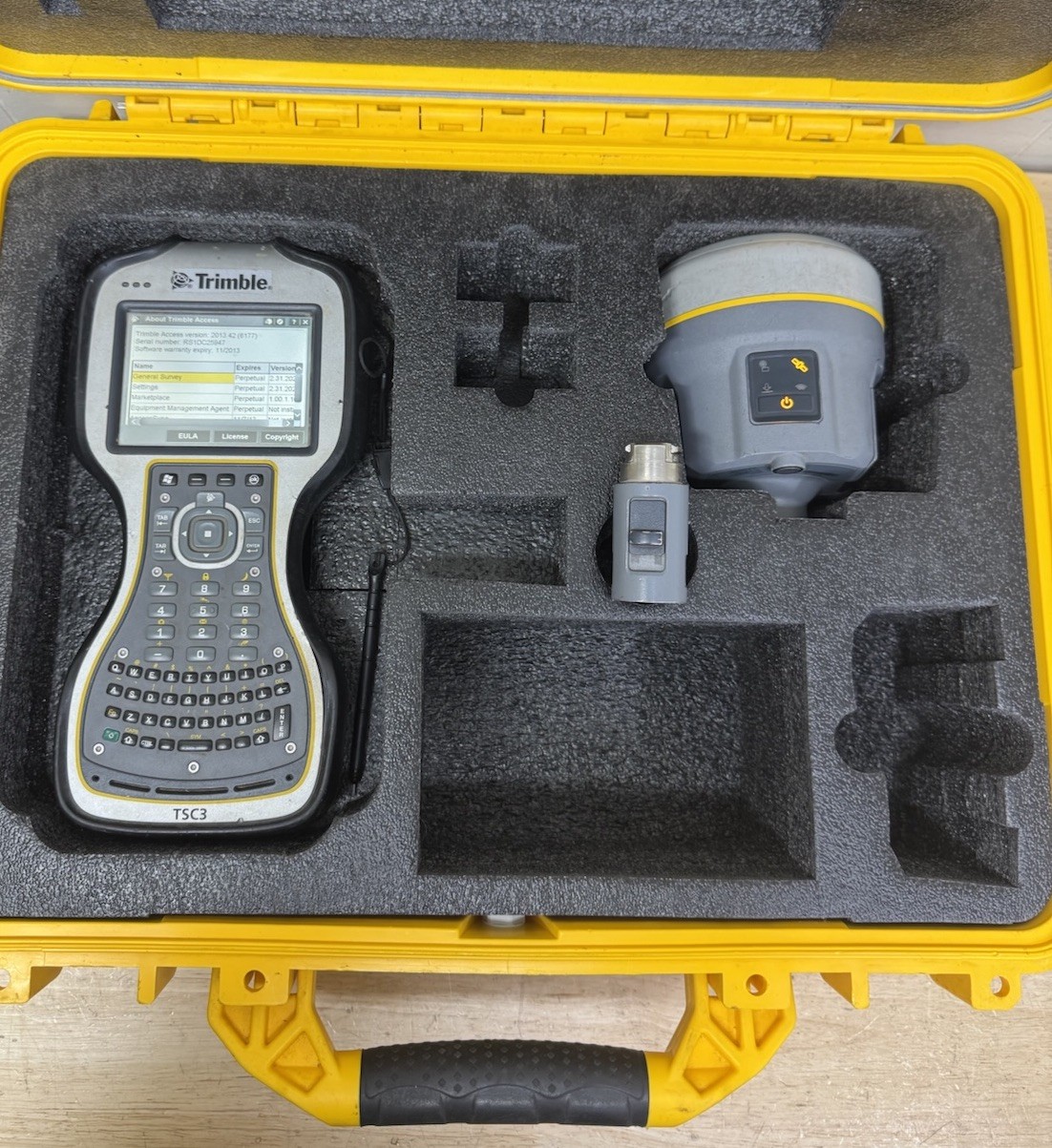 Trimble R10 Model 1 GNSS RTK Rover TSC3 Data Collector Kit Full GNSS Unlocked D