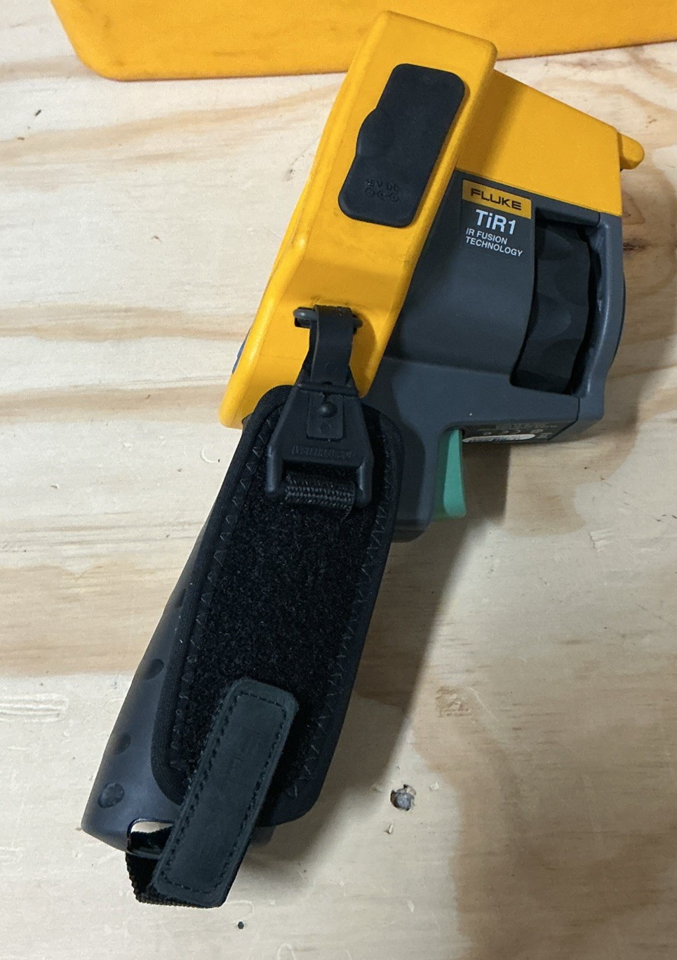 Fluke TiR1 IR Infrared Thermal Imager Camera w/ Case