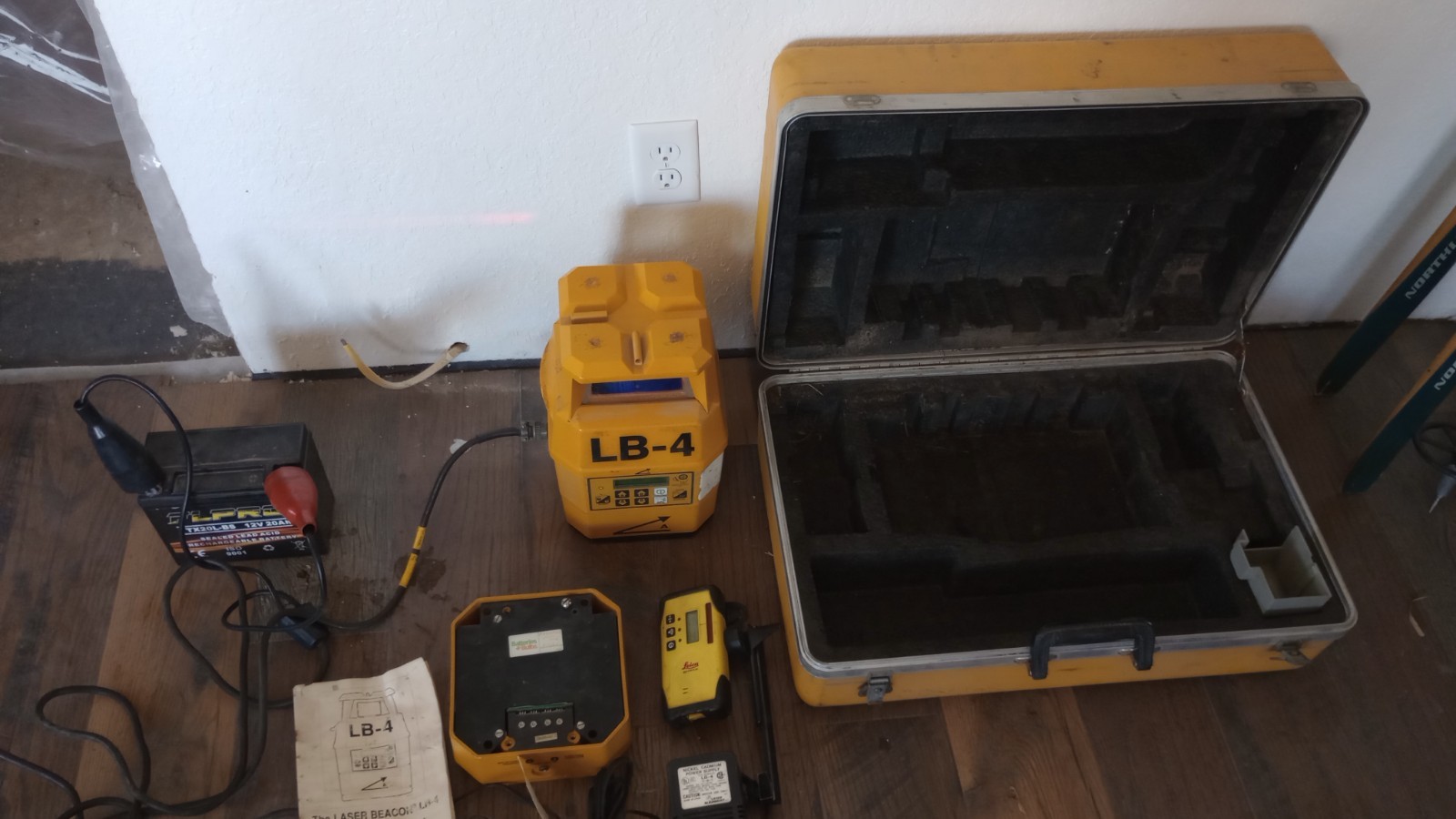 LASER ALIGNMENT LB-4 ROTARY DUAL SLOPE LASER LEVEL,TRANSIT,GRADE,TOPCON,SPECTRA