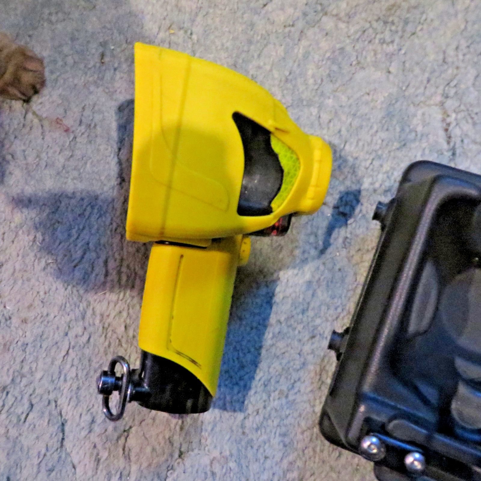 Scott x380 Handheld Thermal Imager w/truck charger 384×288 Hi Res. No battery