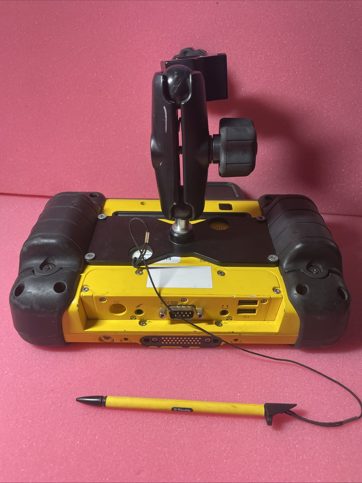 TRIMBLE YUMA TABLET 7IN MULTI TOUCHSCREEN GPS RUGGED WITH ADJUSTABLE CLAMP